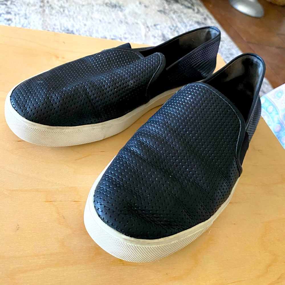 Vince Camuto leather loafers
